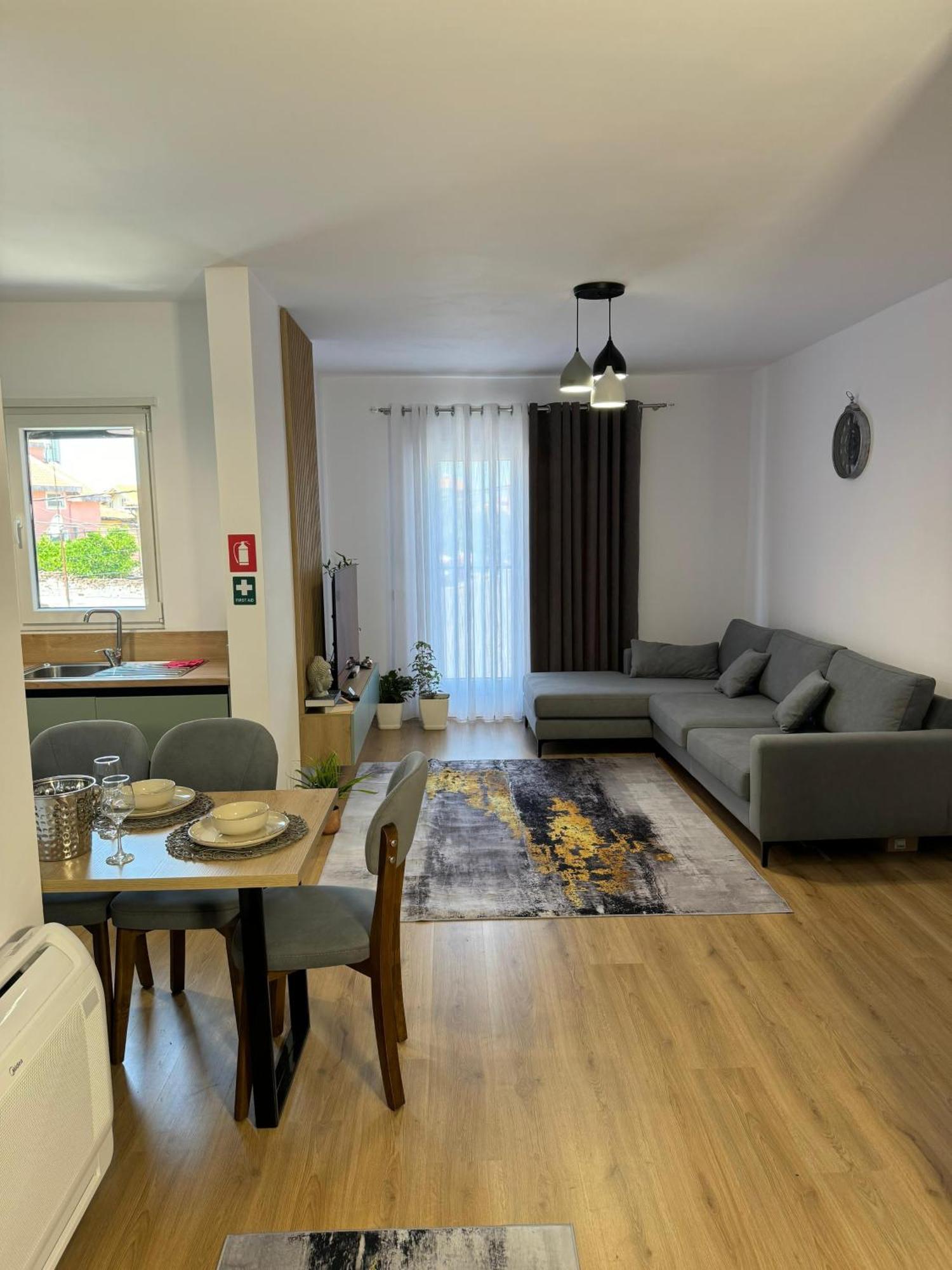 Apartment In City Center Shkodër Dış mekan fotoğraf